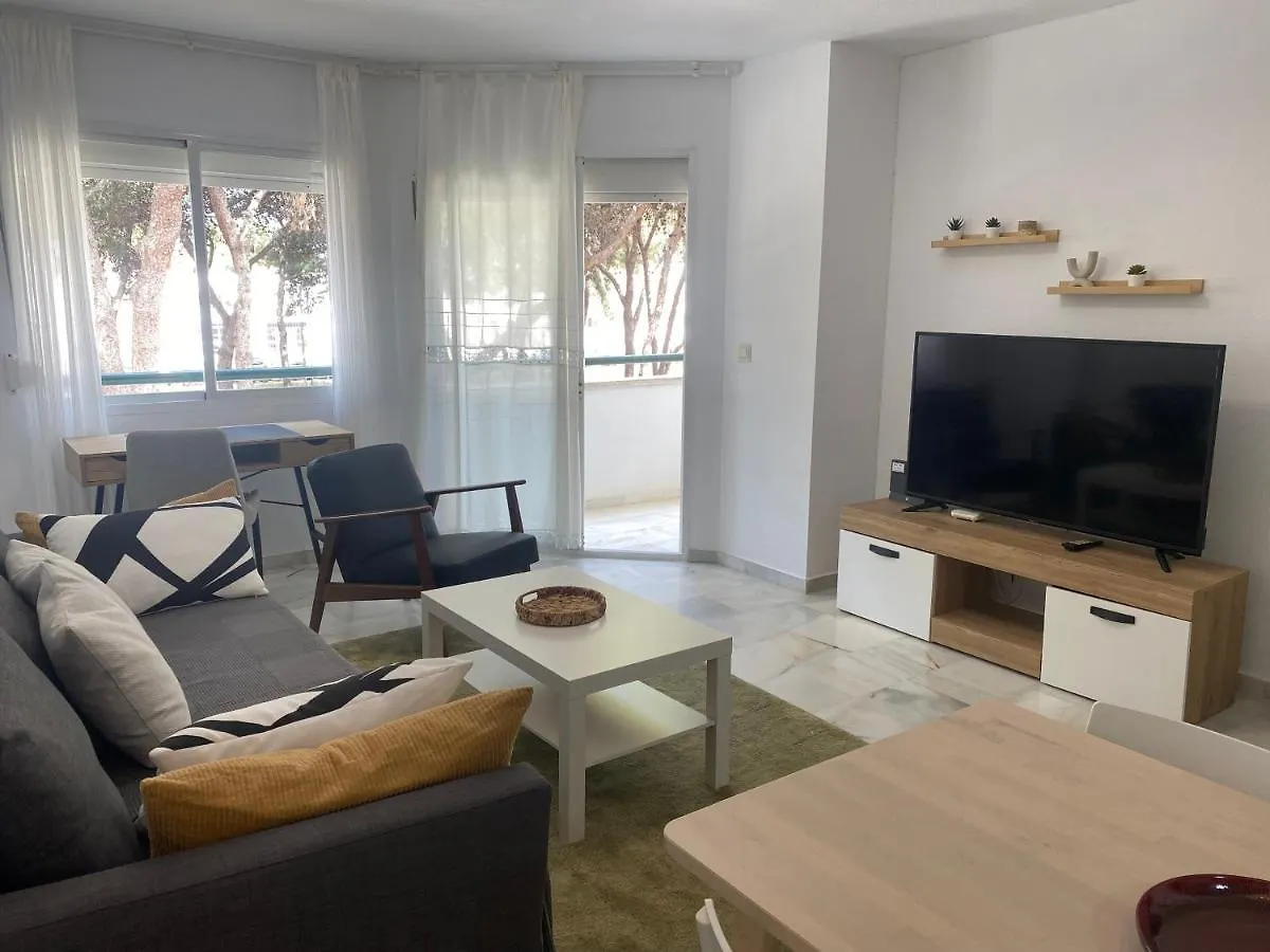 ¡Nuevo! Zona Tranquila Cerca De La Playa De La Carihuela contacts